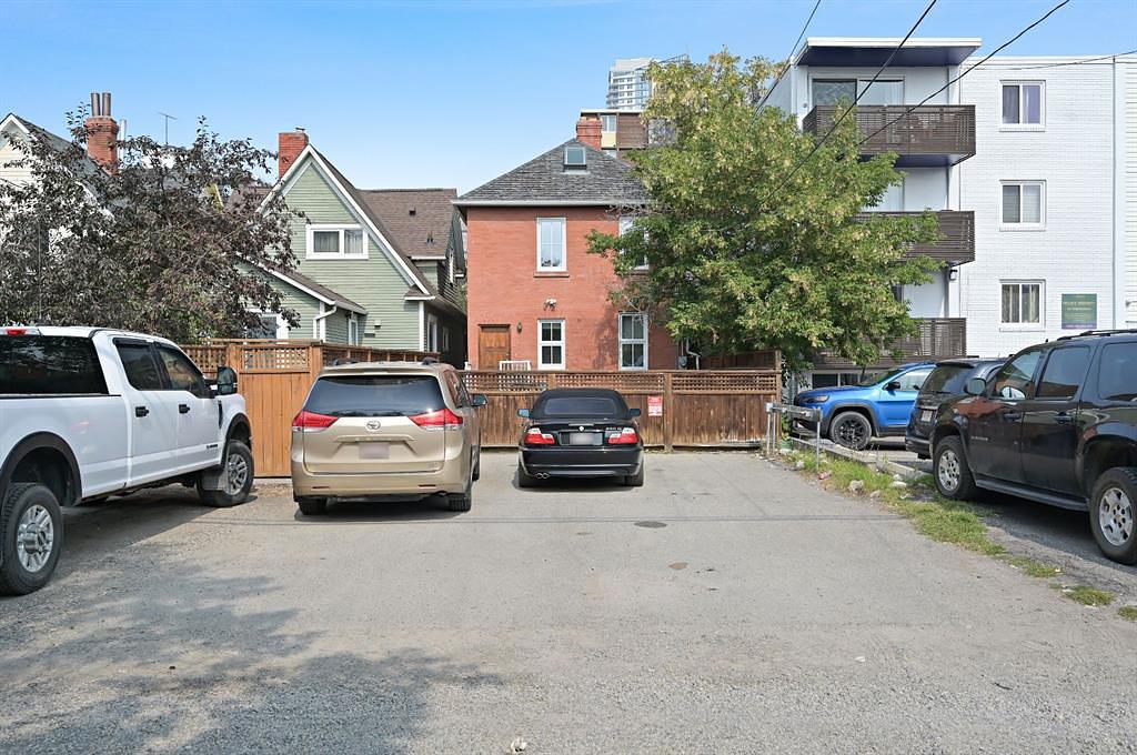 1215 14 Avenue Southwest, Calgary, AB