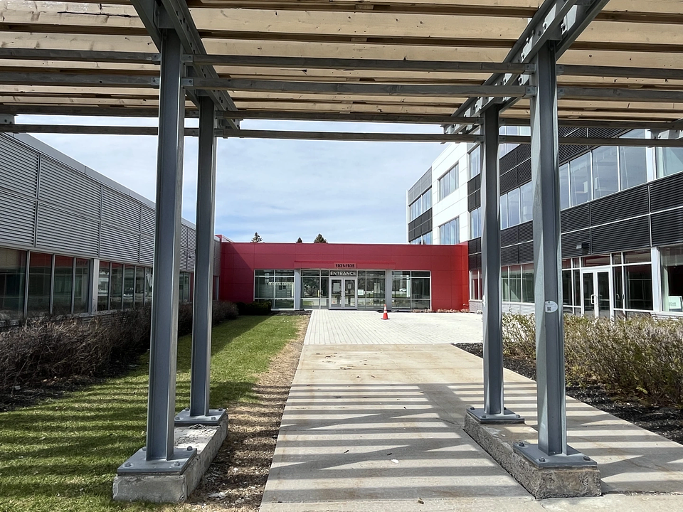 Ground Floor - 1935 Robertson Road, Ottawa, ON
