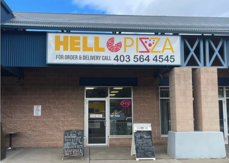 11001 20 Avenue, Crowsnest Pass, AB