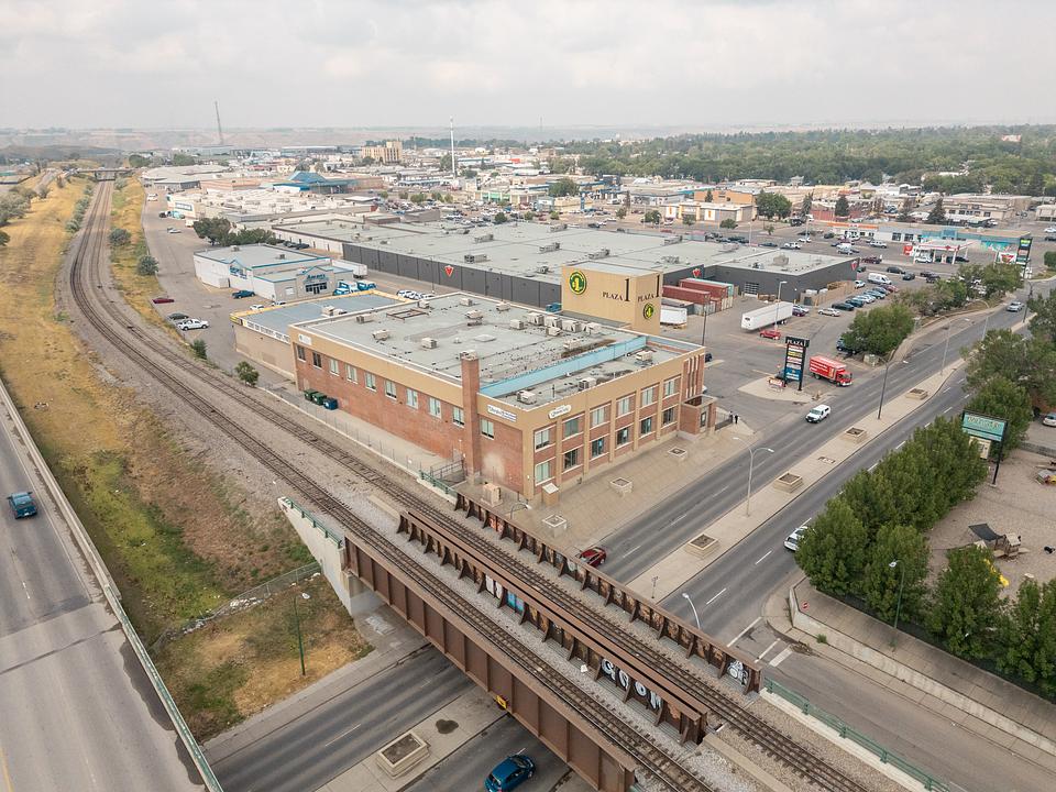 104 13 Street North, Lethbridge, AB