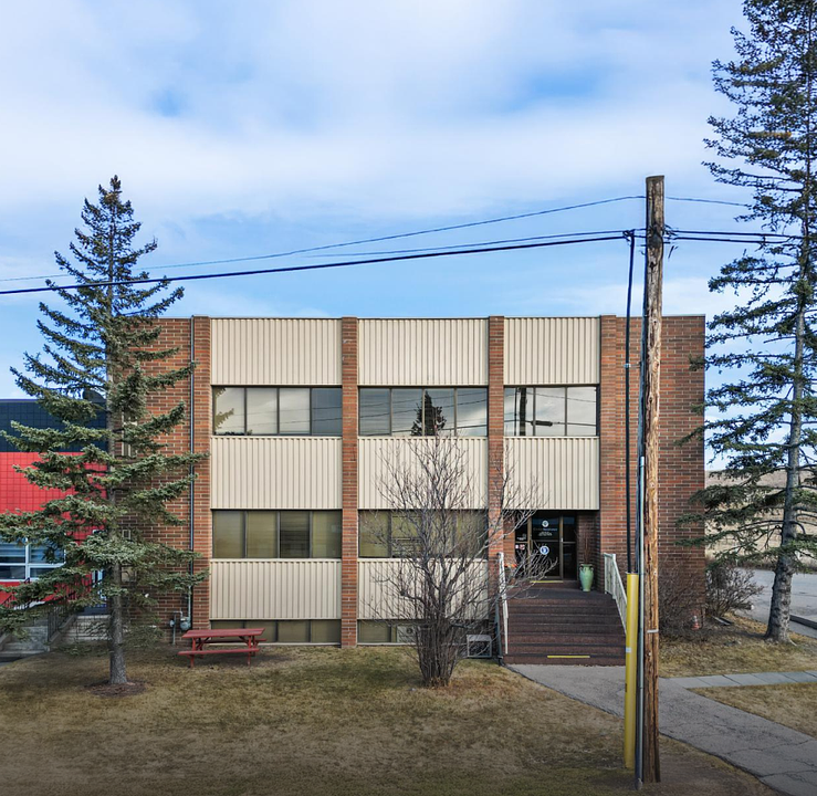 76 Skyline Crescent Northeast, Calgary, AB