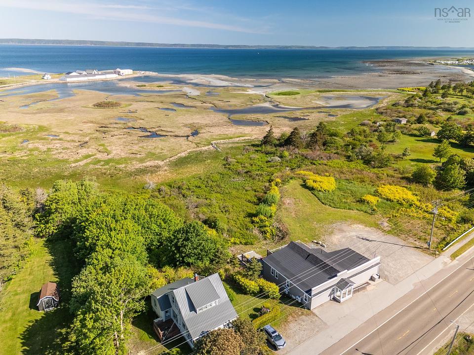 1861 Highway 1, Church Point, NS