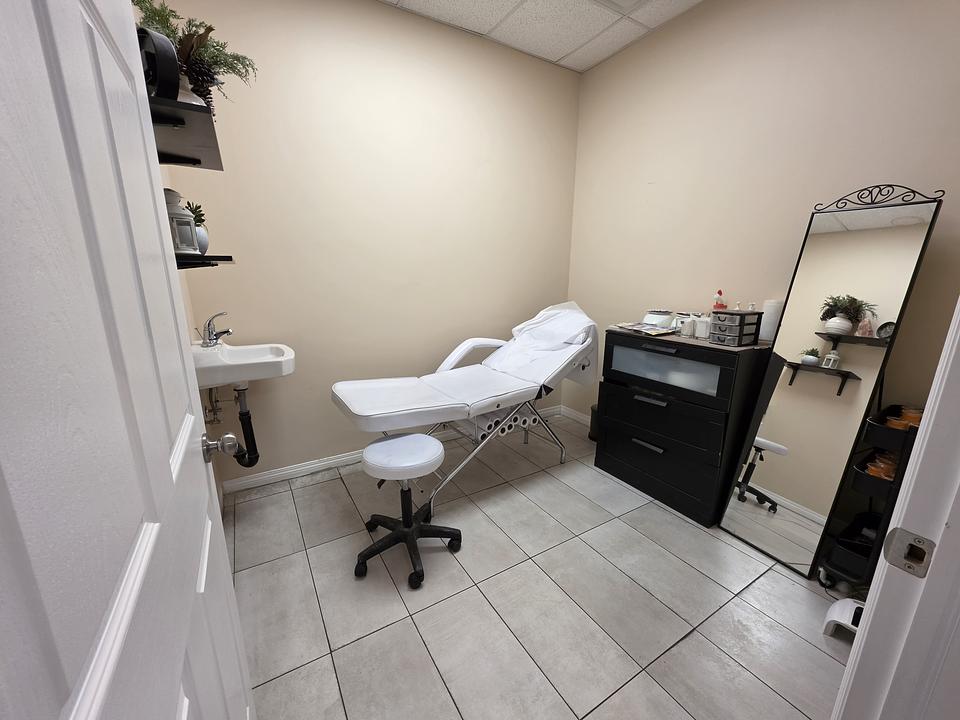 16248 Ellerslie Road Southwest, Edmonton, AB