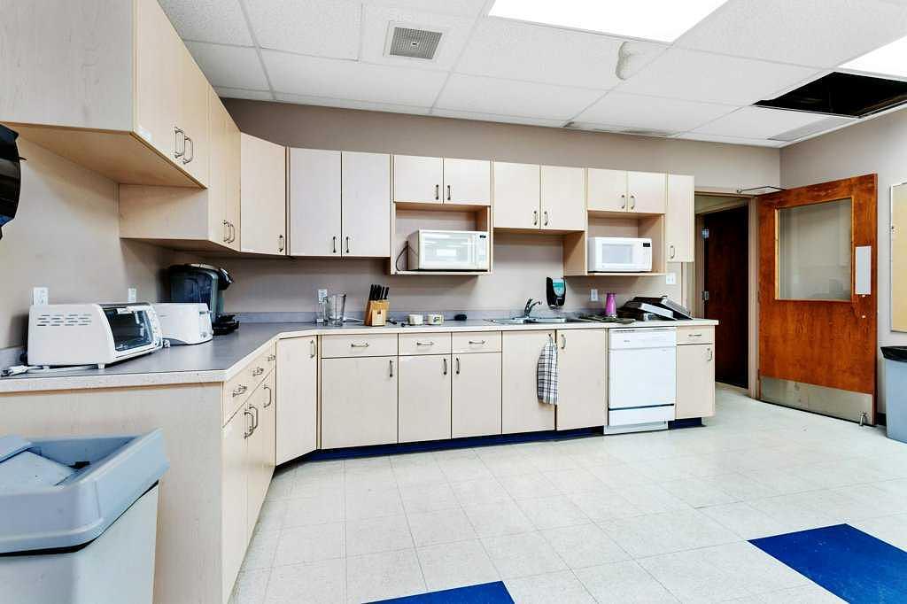 22 Mckenzie Drive, Red Deer County, AB