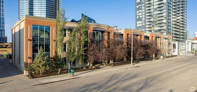 100-221 10 Avenue Southeast, Calgary, AB