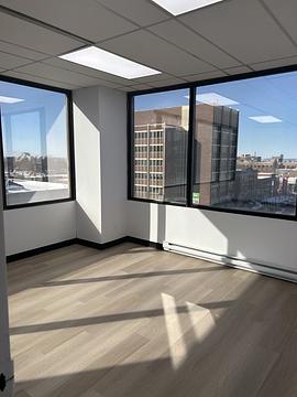 5881-5889 Cote des Neiges, Montreal, QC