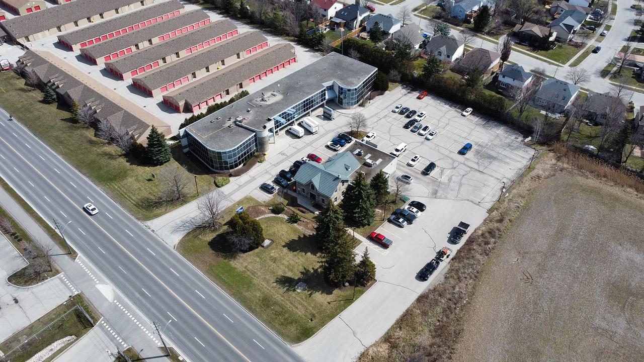 201 - 660 Speedvale Avenue West, Guelph, ON