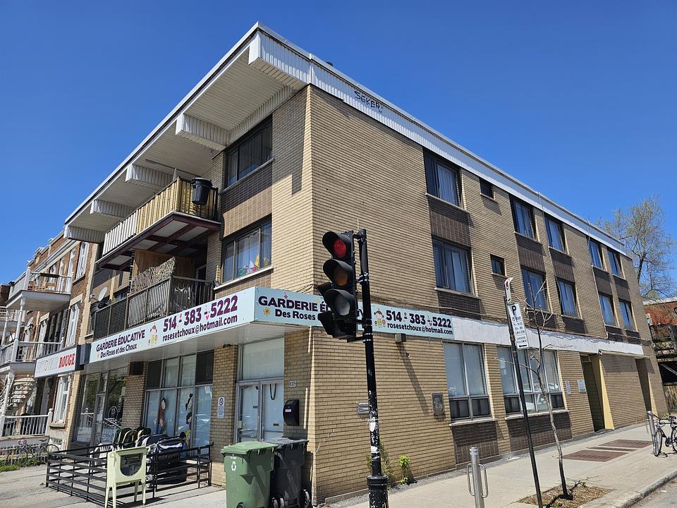 8309 Rue Saint-Denis, Montréal, QC