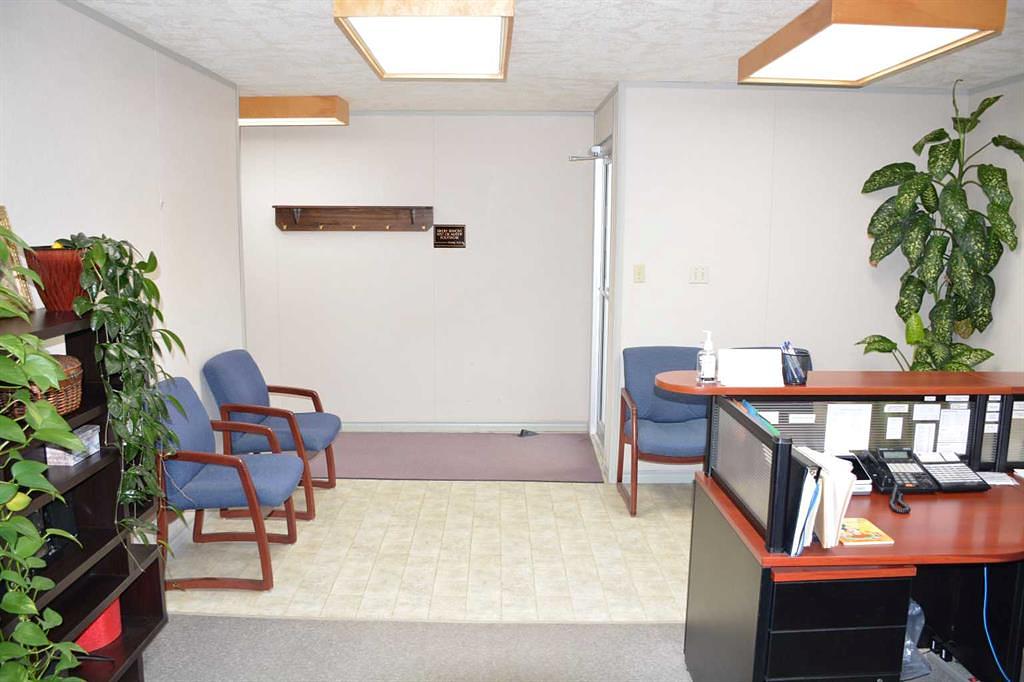 9910 97 Avenue, Peace River, AB