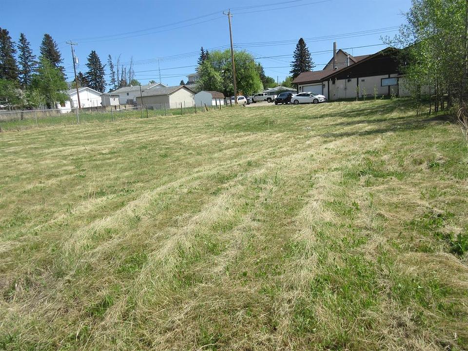 4807 4809 - 49 Street, Rocky Mountain House, AB