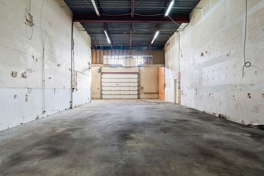 Warehouse - 2699 Avenue Watt, Québec, QC