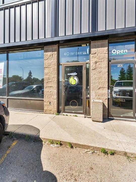 202A - 140 Maple Avenue Southeast, Medicine Hat, AB