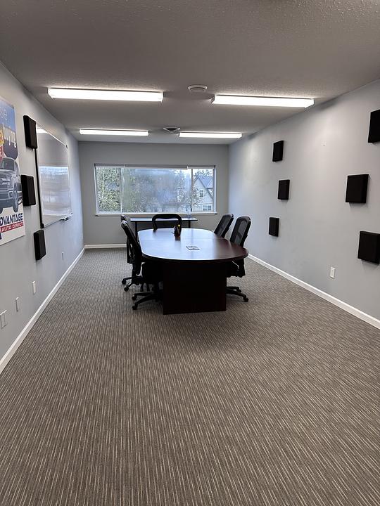 2570 King George Boulevard, Surrey, BC