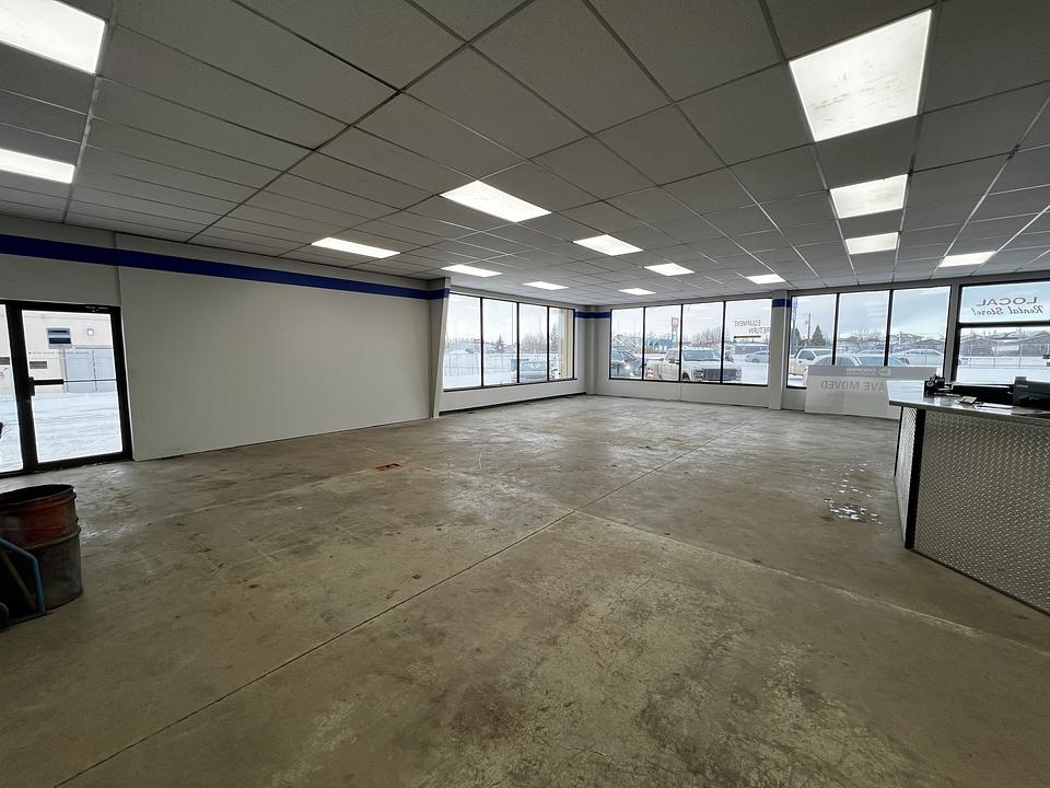 7895 50 Avenue, Red Deer, AB