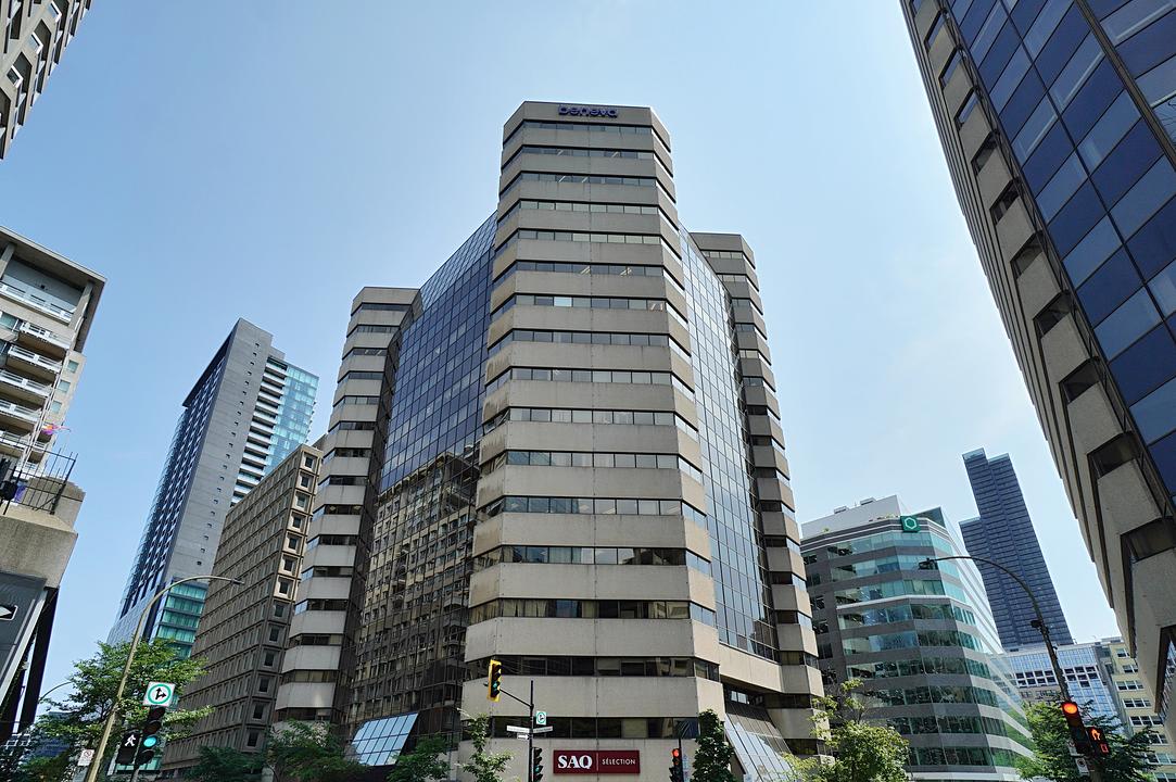 100 - 425 Boulevard de Maisonneuve, Montréal, QC