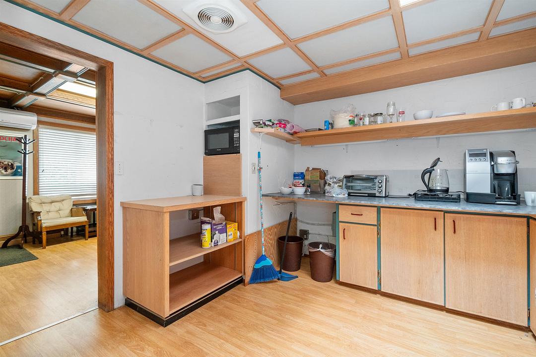 2265 West Railway Street, Abbotsford, BC