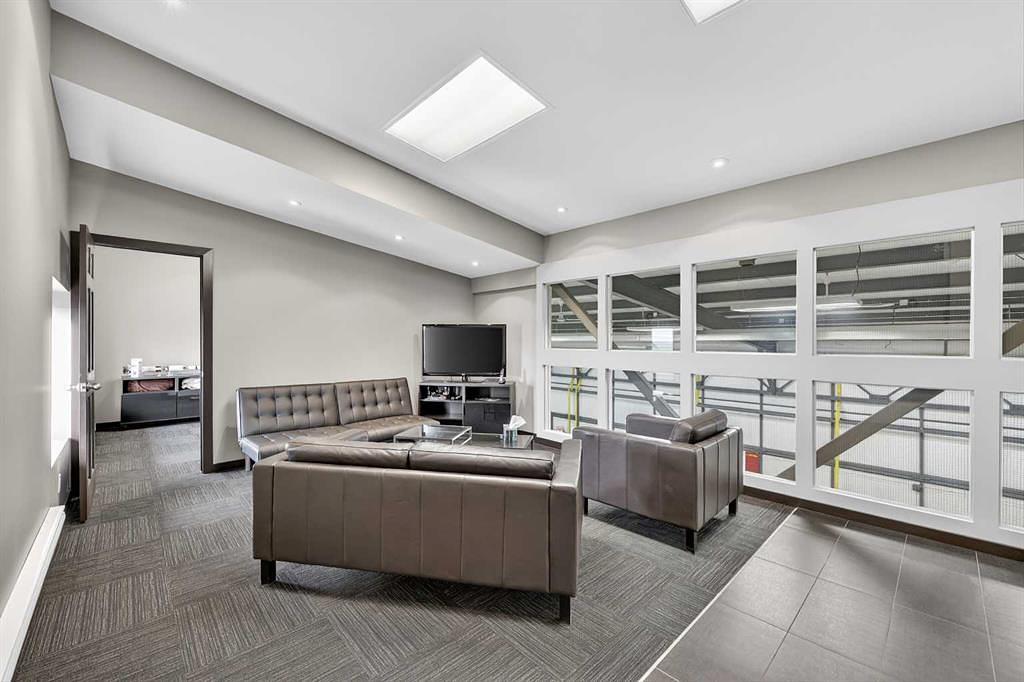 H3 - 624 Hurricane Drive, Calgary, AB
