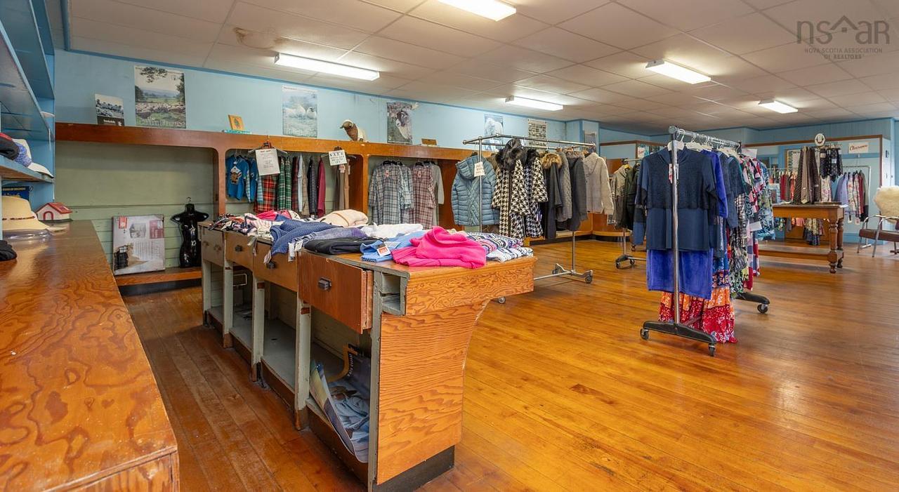 352 Main Street, Yarmouth, NS