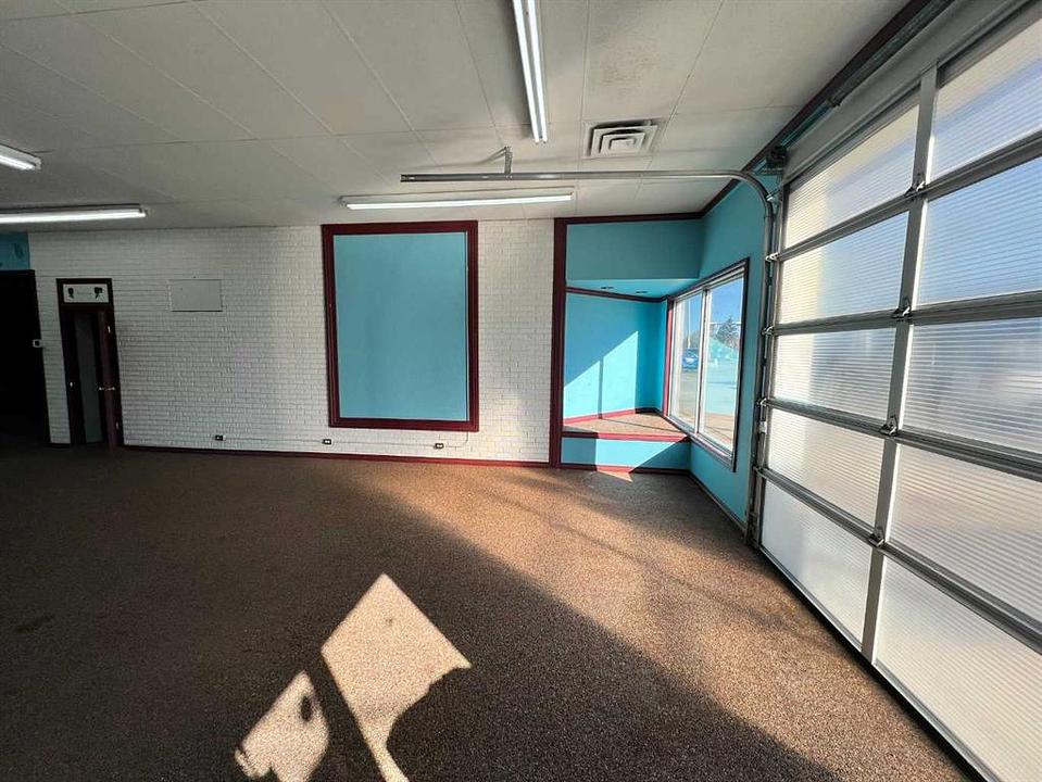 2 - 5804 50 Avenue, Red Deer, AB