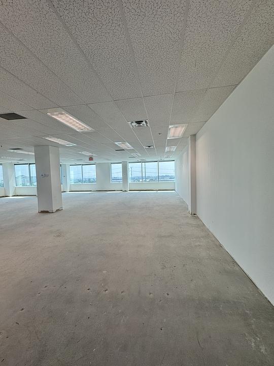 401 - 1111 International Boulevard, Burlington, ON