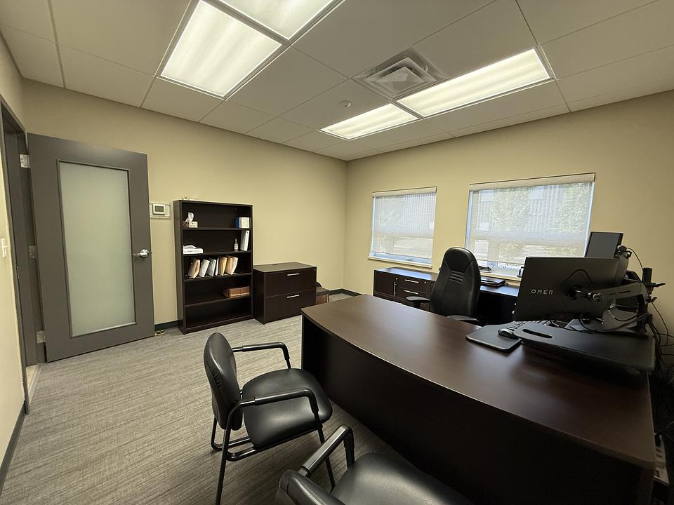 Building - 518 Laura Avenue, Red Deer County, AB