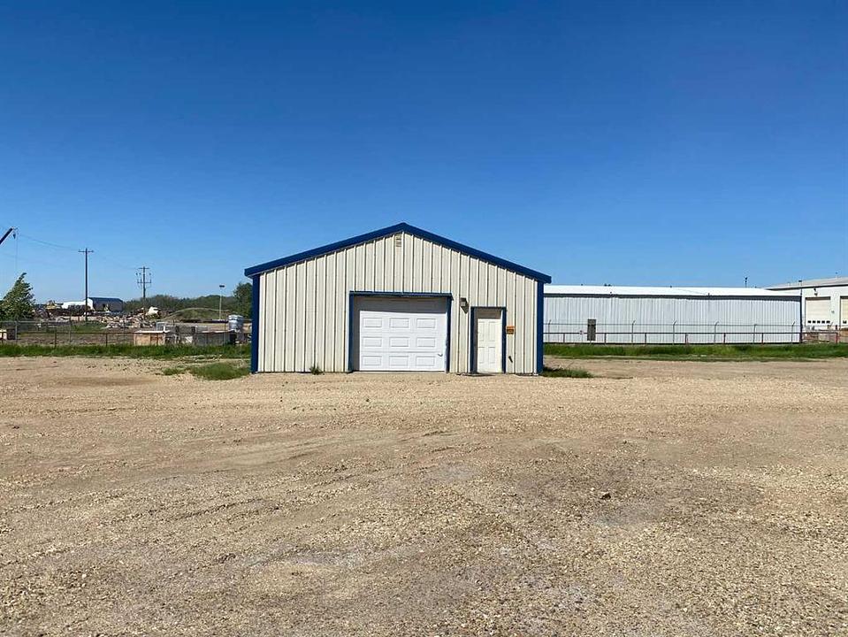 44 Avenue, Ponoka, AB