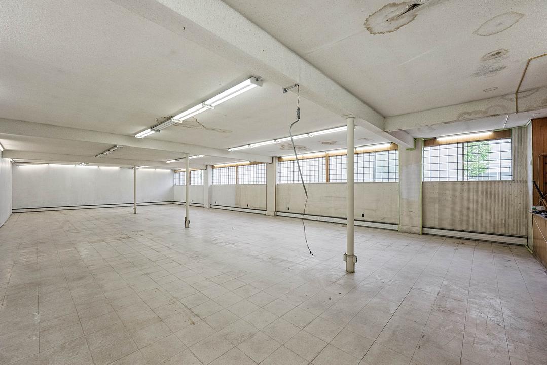 8242 Ontario Street, Vancouver, BC