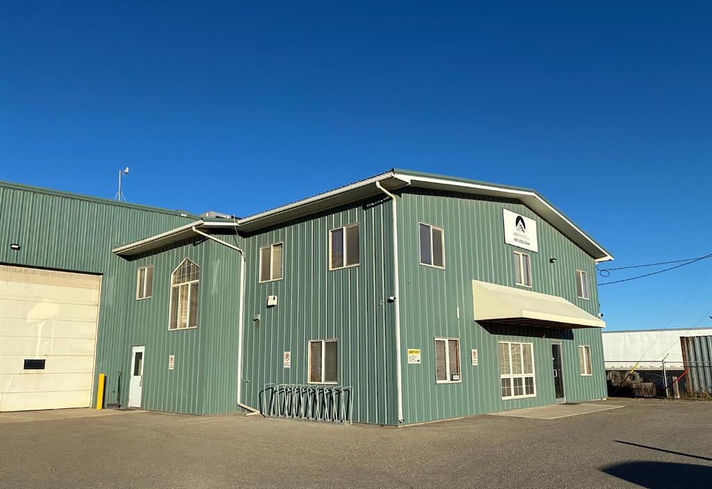 9415 48 Street Southeast, Calgary, AB