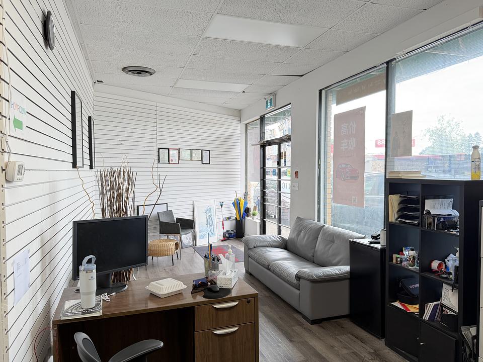 C - 5679 C Imperial St, Burnaby, BC