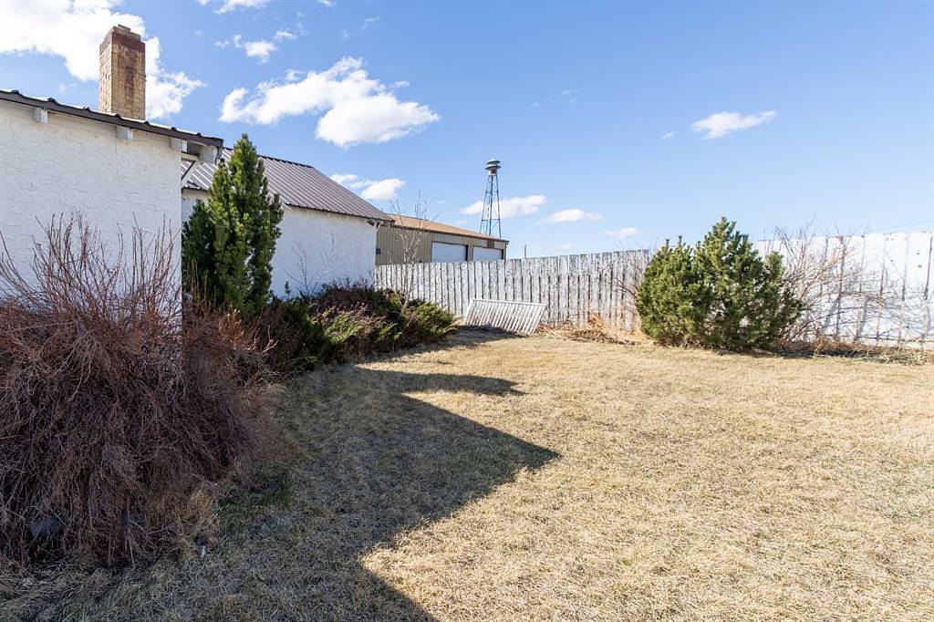 60 Main Avenue Northwest, Glenwood, AB