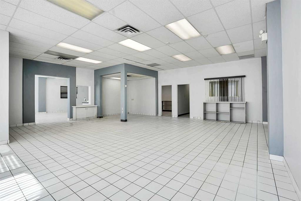 1350 11 Avenue Southwest, Calgary, AB