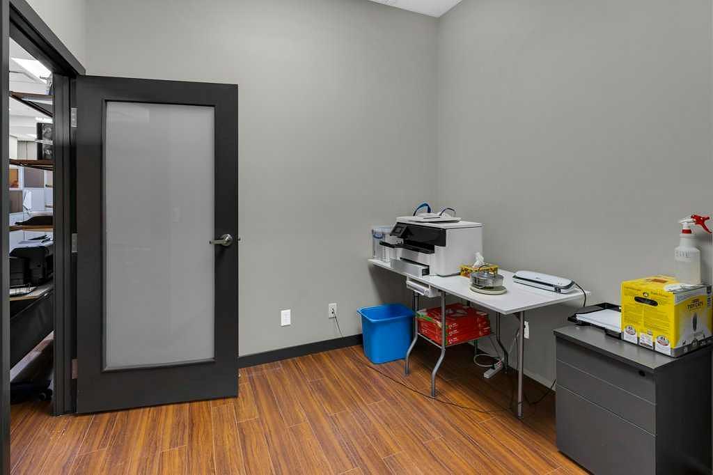 215 - 2914 Kingsview Boulevard Southeast, Airdrie, AB