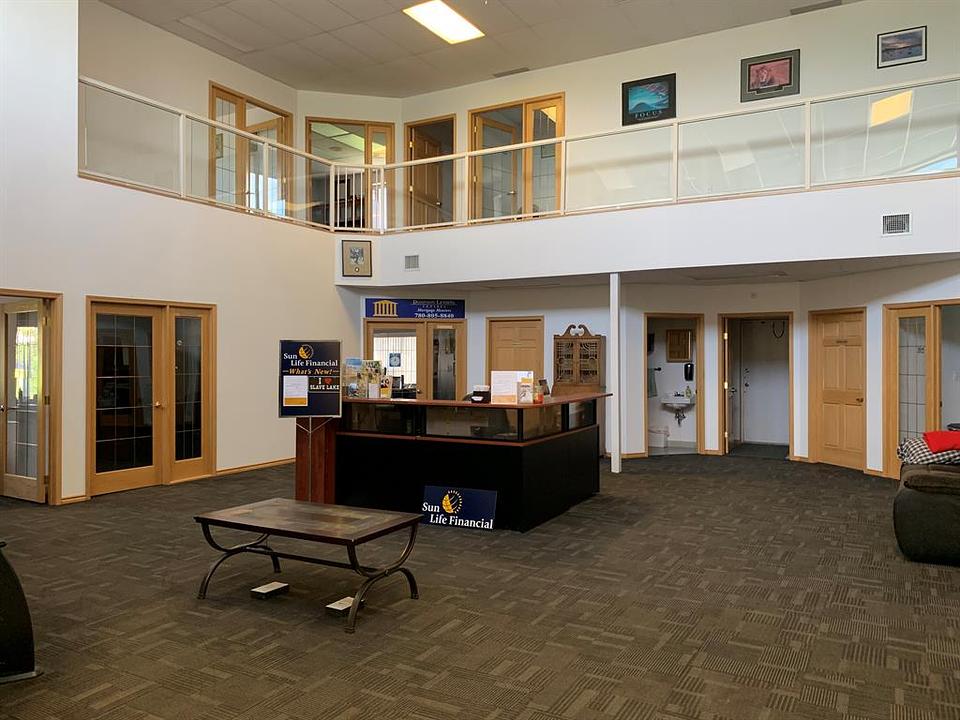 205 - 105 6 Avenue Southeast, Slave Lake, AB