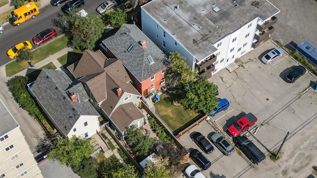 1215 14 Avenue Southwest, Calgary, AB