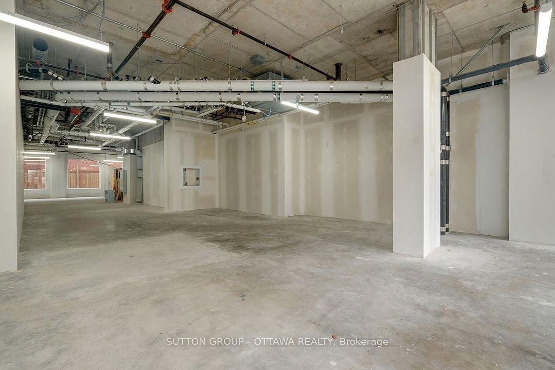 399 Winston Avenue, Ottawa, ON