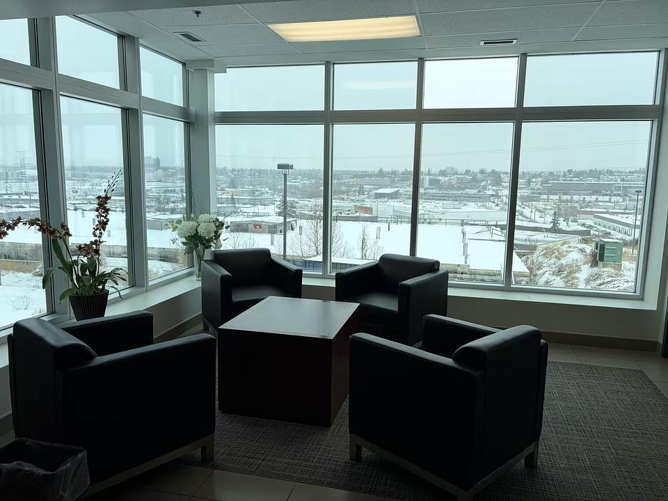 228 - 4000 4 Street Southeast, Calgary, AB