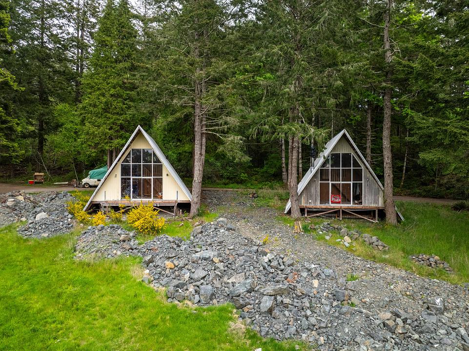 1424 Gillespie Road, Sooke, BC