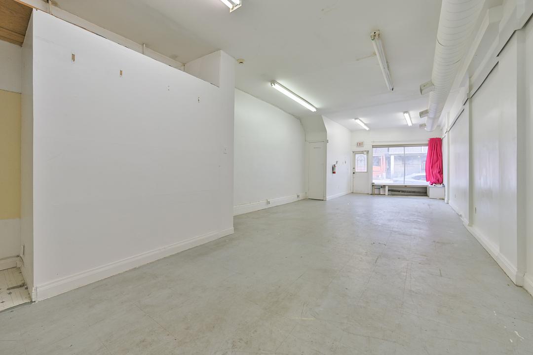 1046 Bathurst Street, Toronto, ON