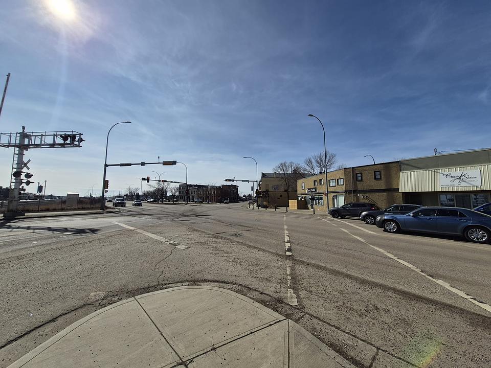 5004 Alberta 2 Alternate, Lacombe, AB