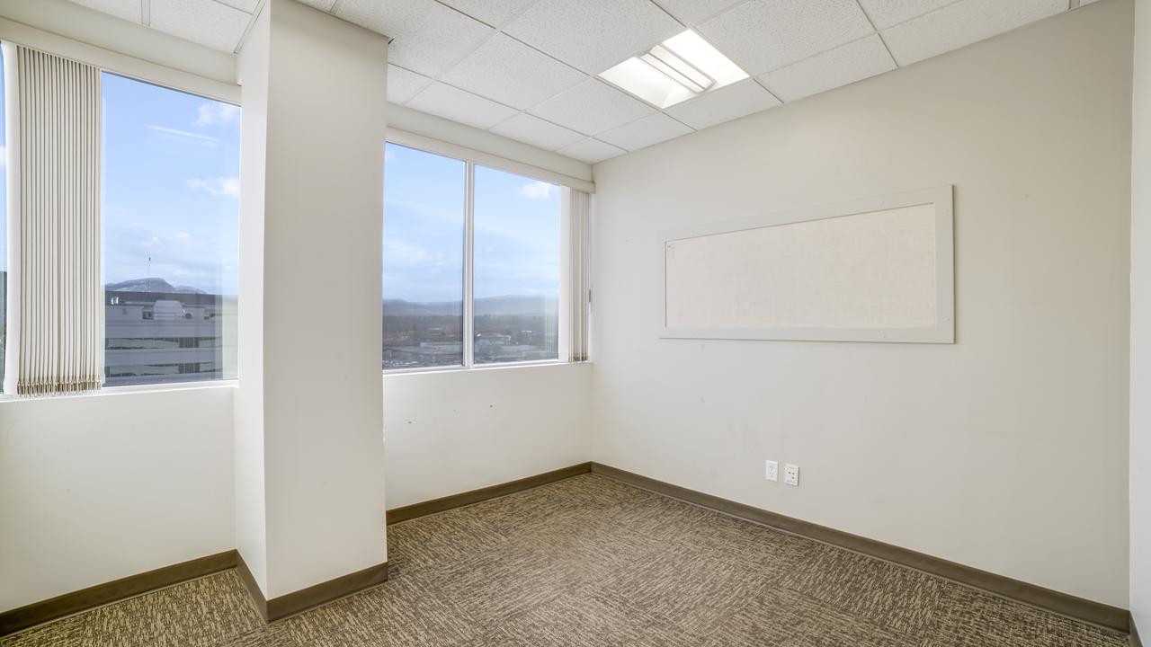 710 - 1708 Dolphin Avenue, Kelowna, BC