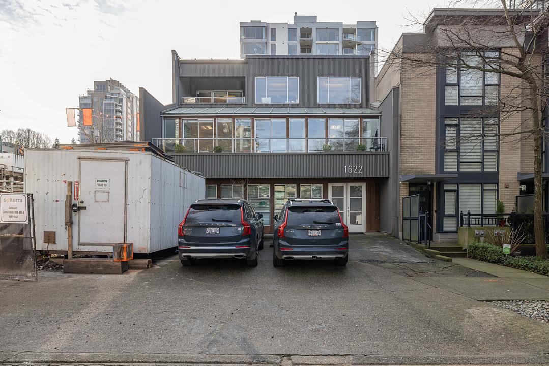 300 - 1622 W 7th Ave, Vancouver, BC