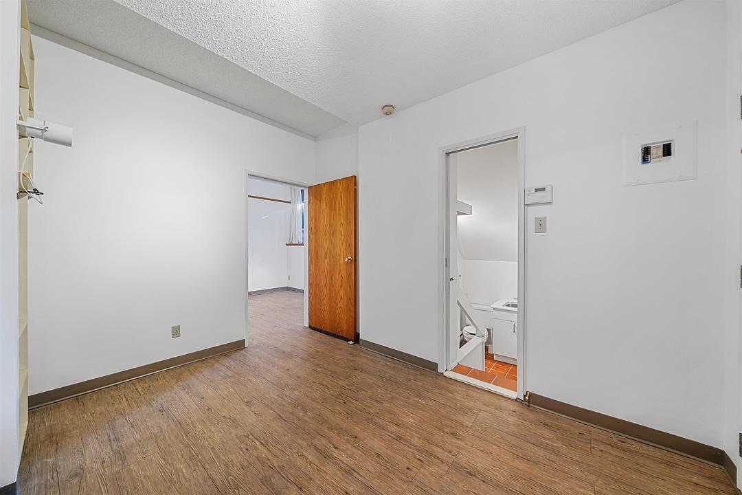 1233 West 7th Avenue, Vancouver, BC