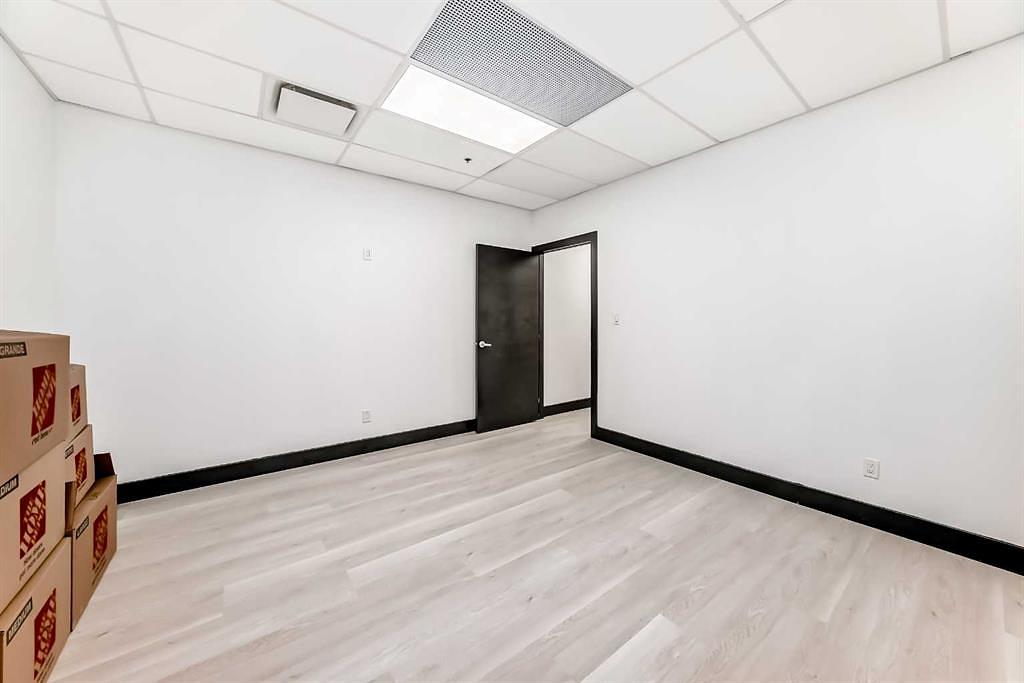 5,9,15 - 1015 Centre Street Northwest, Calgary, AB