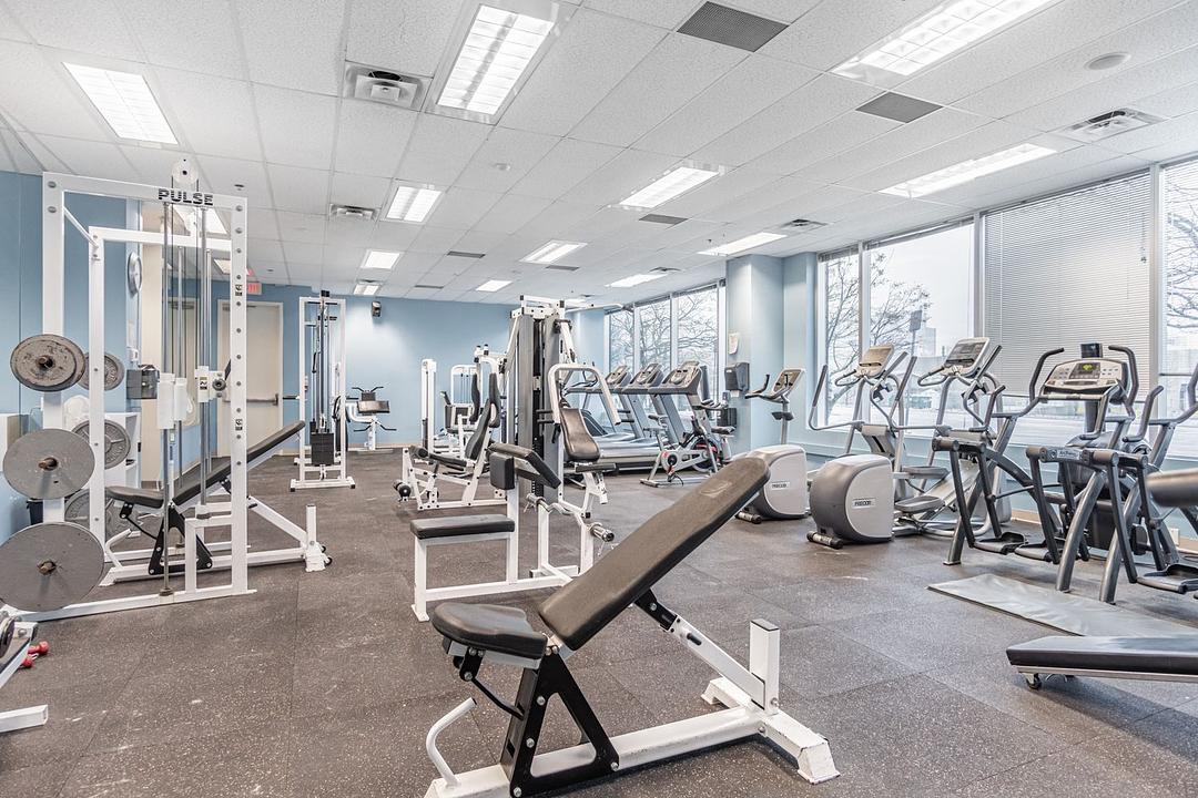 702 - 1111 International Boulevard, Burlington, ON