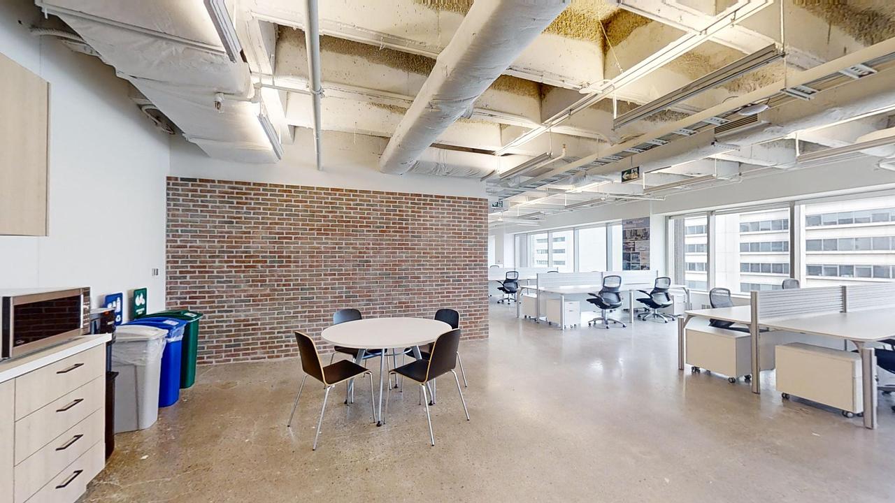 1701 - 400 University Avenue, Toronto, ON
