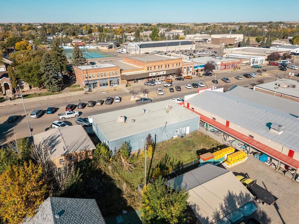 19 Broadway Street North, Raymond, AB