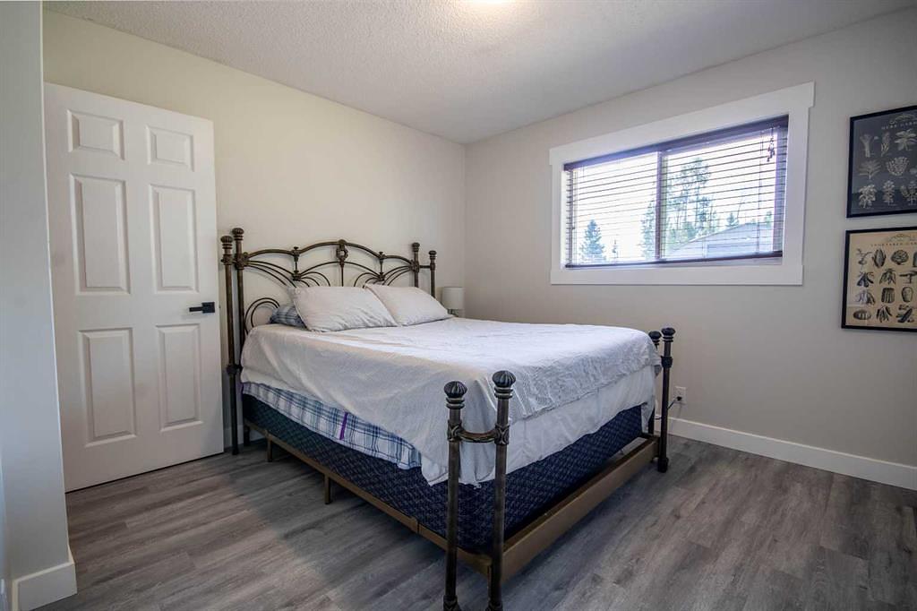 10 - 5113 Alberta 27, Mountain View County, AB