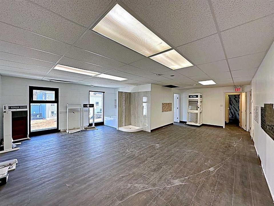 8127 Fraser Avenue, Fort McMurray, AB