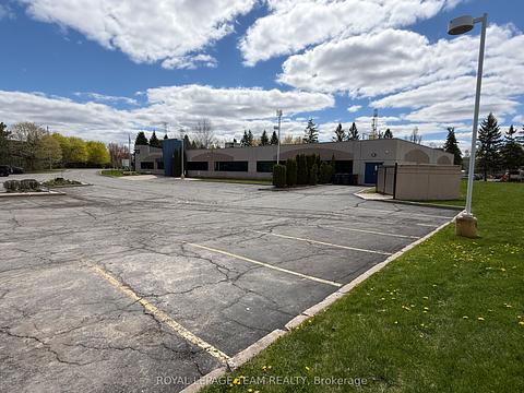 2490 Don Reid Drive, Ottawa, ON