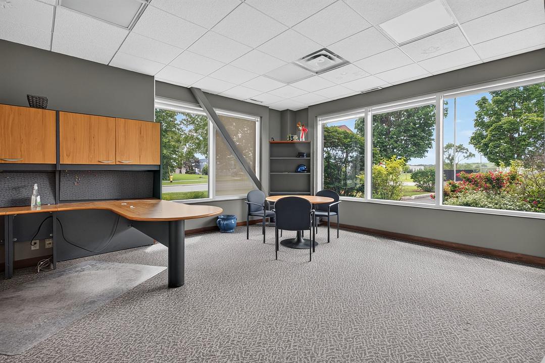 5500 Canotek Road, Ottawa, ON